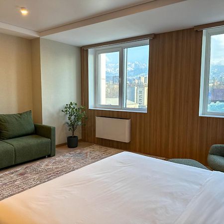 Resident Hotel Abay Ałma Ata Zewnętrze zdjęcie